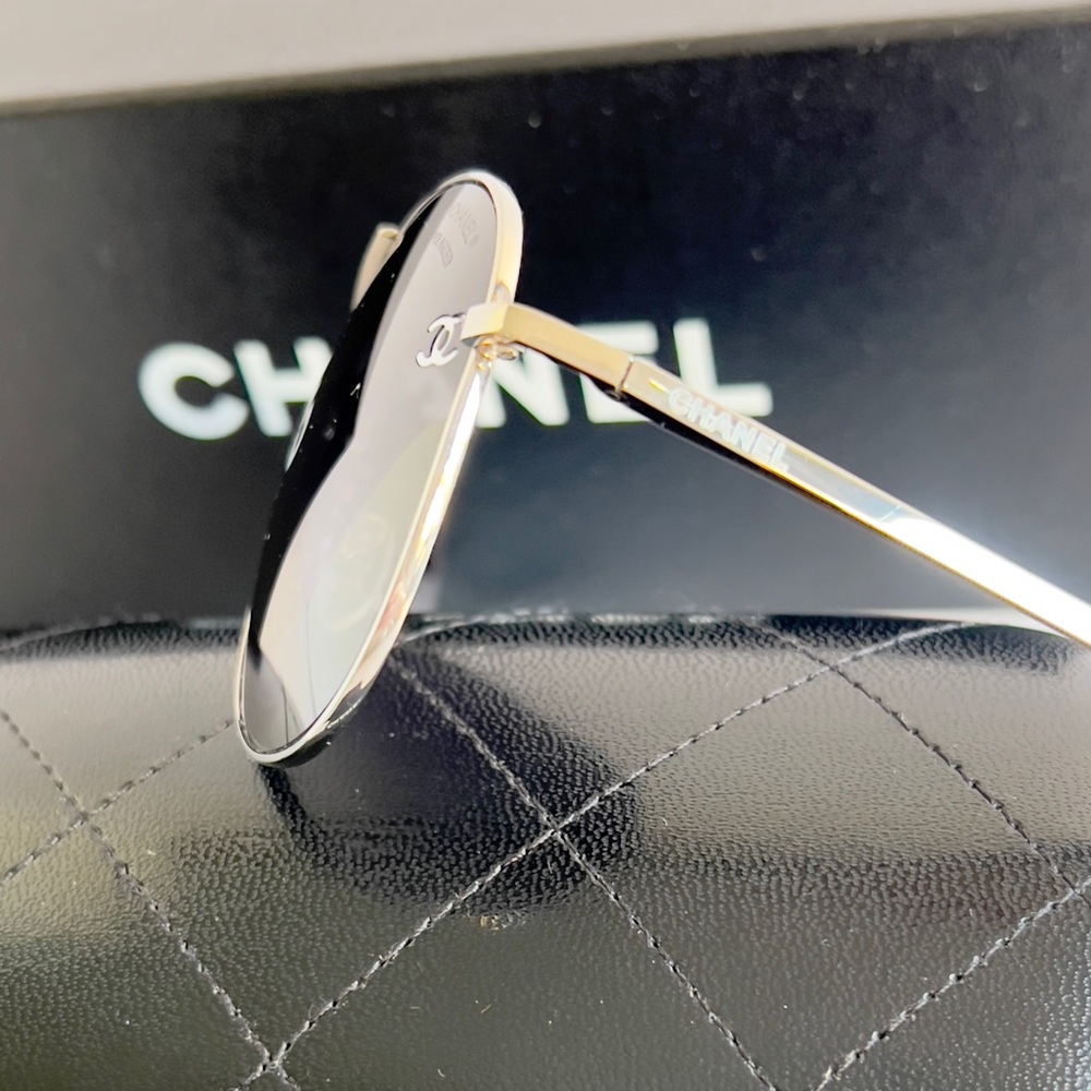 CHANEL 4189 silver/grey size 59/14 sunglasses  Black Quilted Eyewear Case - Picture 10 of 11